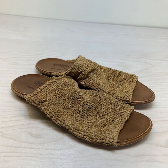 Women's Cydwoq Asia Vintage Sandal In Leather  Woven Size 37 US 7 $304.00 - Picture 1 of 10